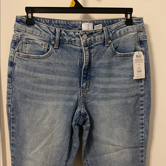 Jeans - Picture 7 of 12